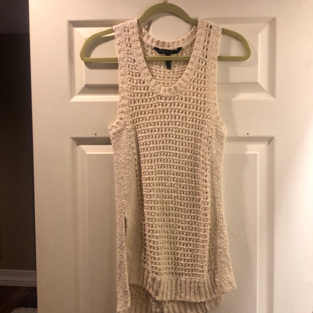 Off white sleeveless sweater